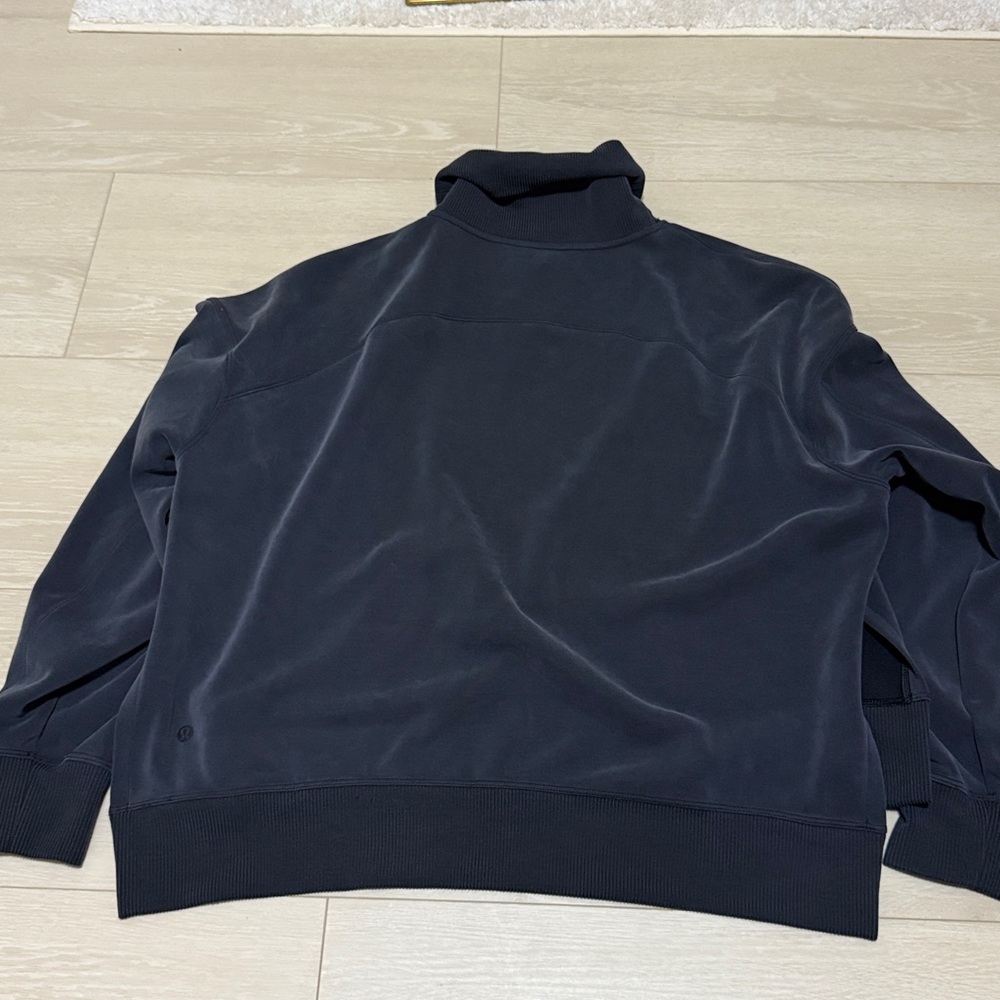 lululemon athletica Softstreme Charcoal Turtleneck Pullover - Picture 6 of 8